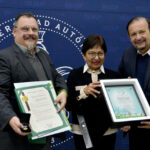 Rectora de la BUAP recibe el reconocimiento / Foto: El Popular